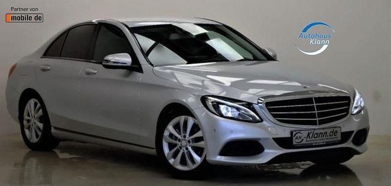 Iridium silber metallic (metallic) Gebraucht 2015 Mercedes C180 Business Limousine | 18.999 € (Fairer Preis) - Bild 1/4
