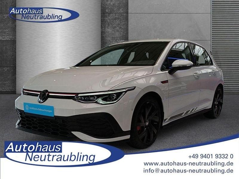 (weiß) pure white uni Gebraucht 2022 VW Golf VIII GTI Clubsport Limousine | 28.890 € (Superpreis) - Bild 1/4