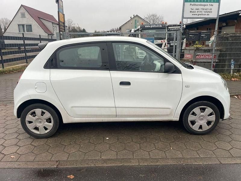 Gebraucht Renault Twingo Life 69 PS (50 kW) 2018 Weiß Kleinwagen