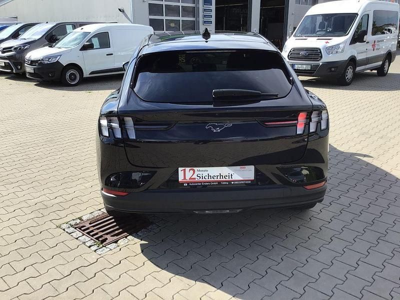Gebraucht Ford Mustang Mach-E 216 kW (294 PS) 2022 Schwarz SUV