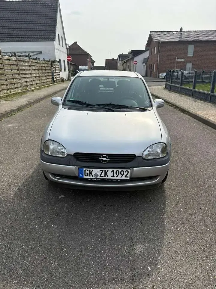 Gebraucht Opel Corsa Edition 90 PS (66 kW) 1999 Grau Kleinwagen