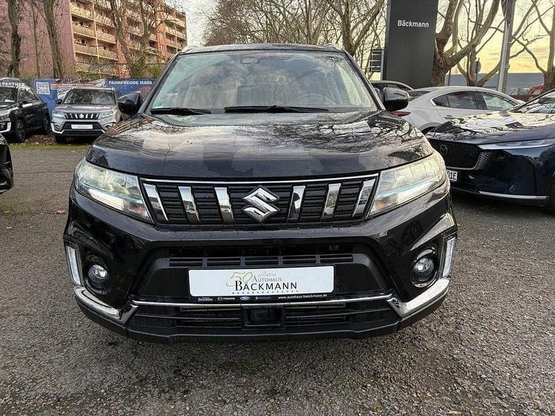 Gebraucht Suzuki Vitara Comfort 129 PS (94 kW) 2022 Schwarz SUV