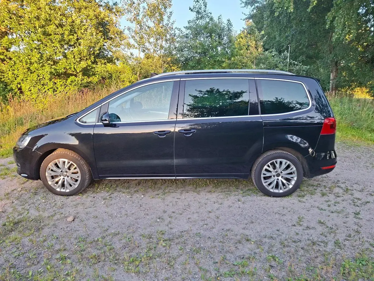 Gebraucht VW Sharan Highline 177 PS (130 kW) 2015 Schwarz Van / Kleinbus