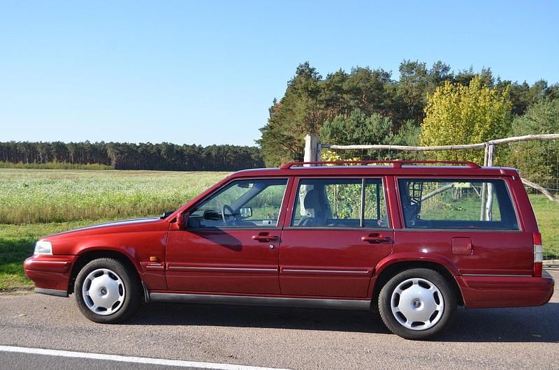 Rot Gebraucht 1999 Volvo 965 Kombi | 4.300 € - Bild 1/4