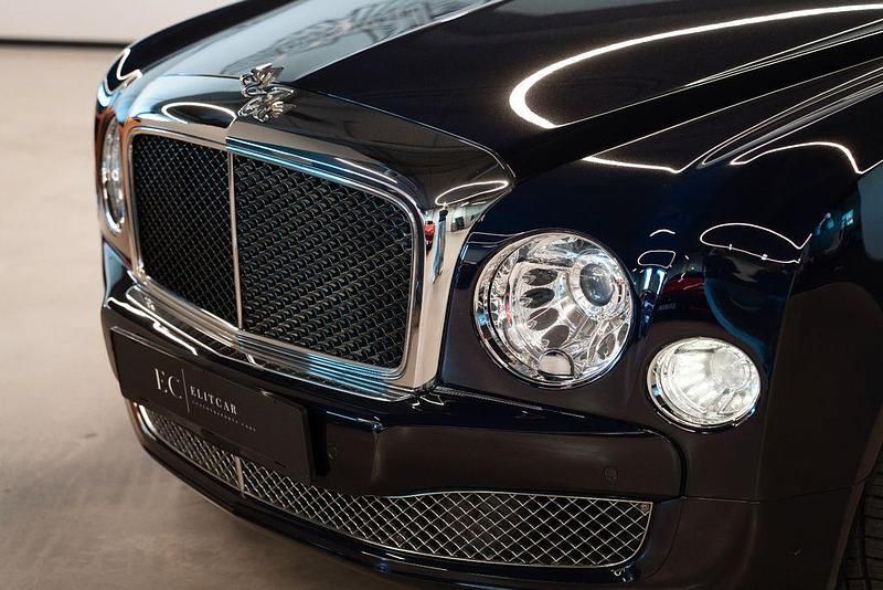 Gebraucht Bentley Mulsanne 513 PS (377 kW) 2013 Violett Limousine