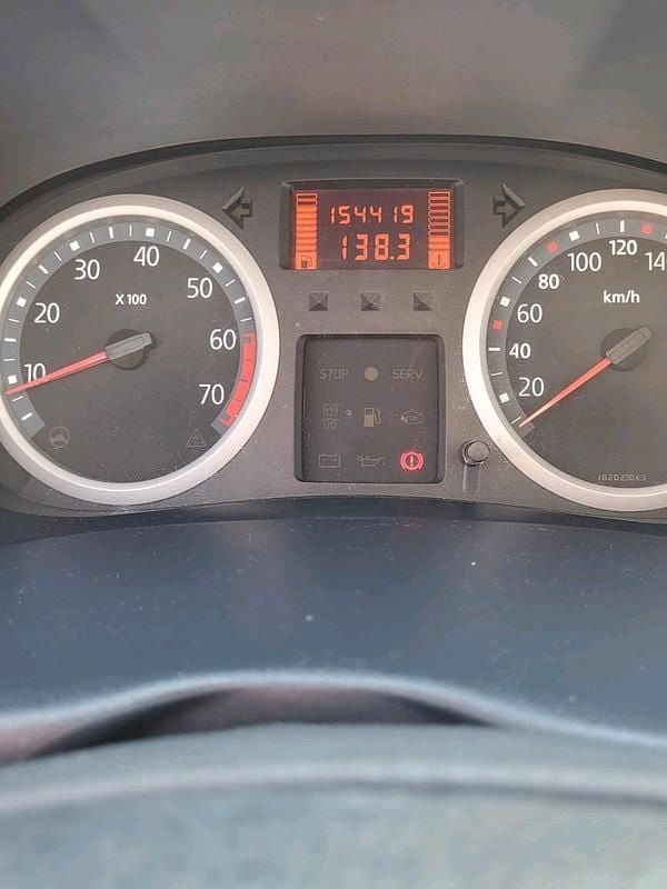 Gebraucht Renault Clio II 75 PS (55 kW) 2004 Silber Kleinwagen