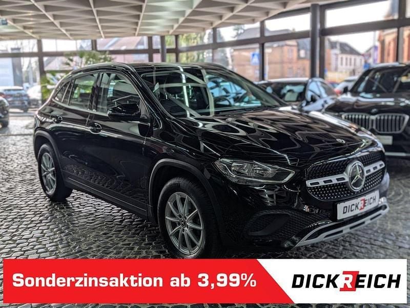 Gebraucht Mercedes GLA200 150 PS (110 kW) 2023 Grau SUV