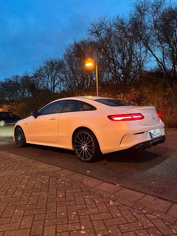 Gebraucht Mercedes E53 AMG AMG 435 PS (319 kW) 2019 Weiß Coupé