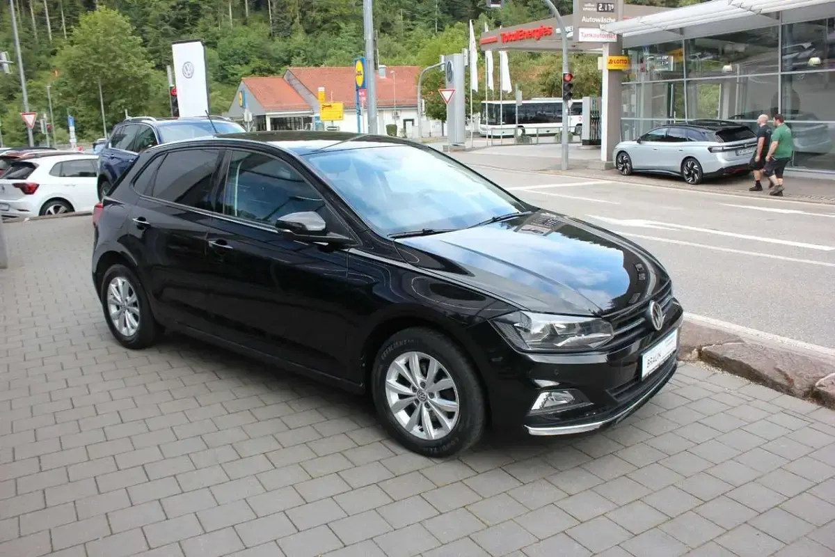 Gebraucht VW Polo Highline 95 PS (69 kW) 2018 Schwarz Kleinwagen