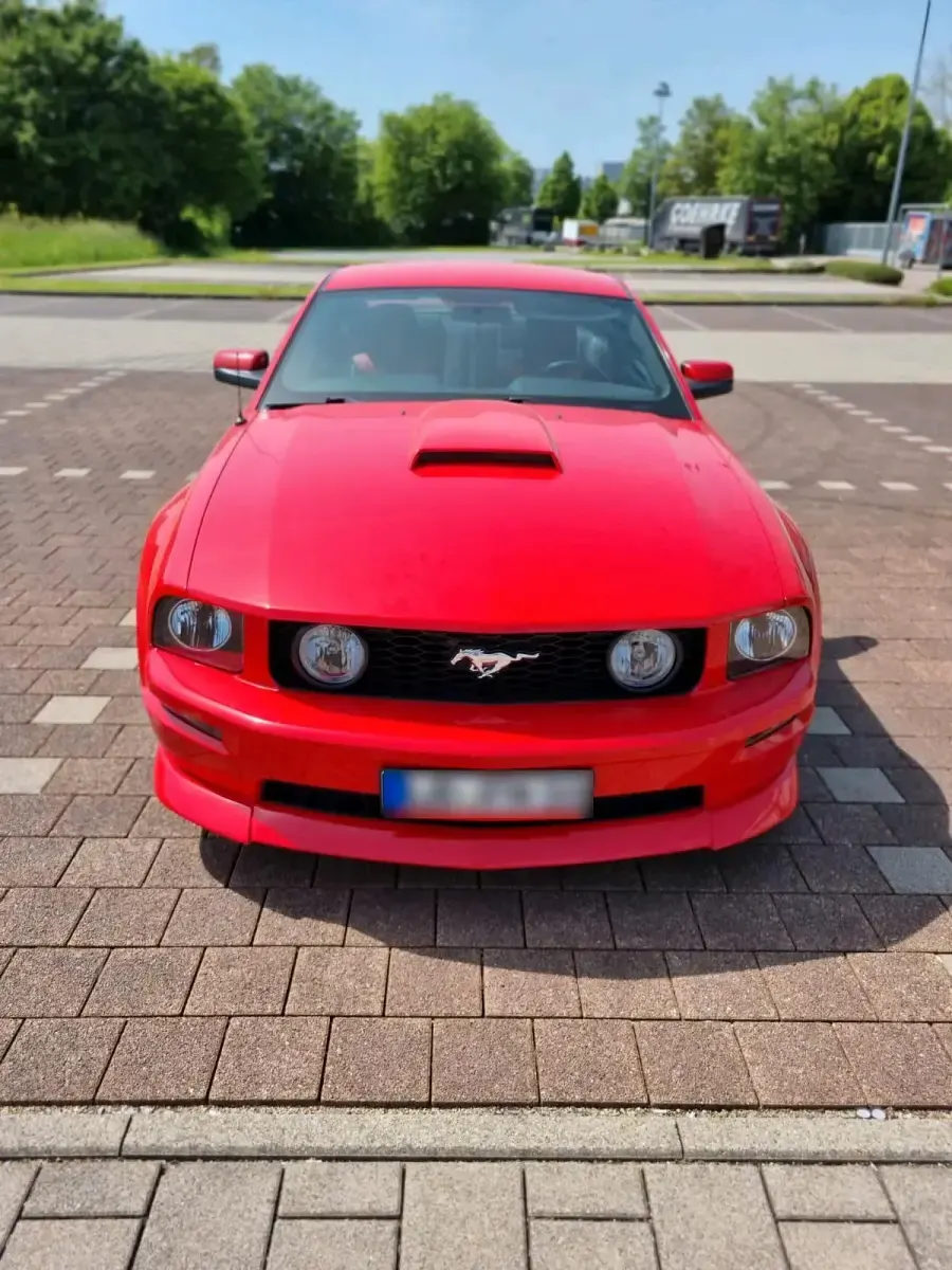 Gebraucht Ford Mustang GT 305 PS (224 kW) 2006 Rot Coupé
