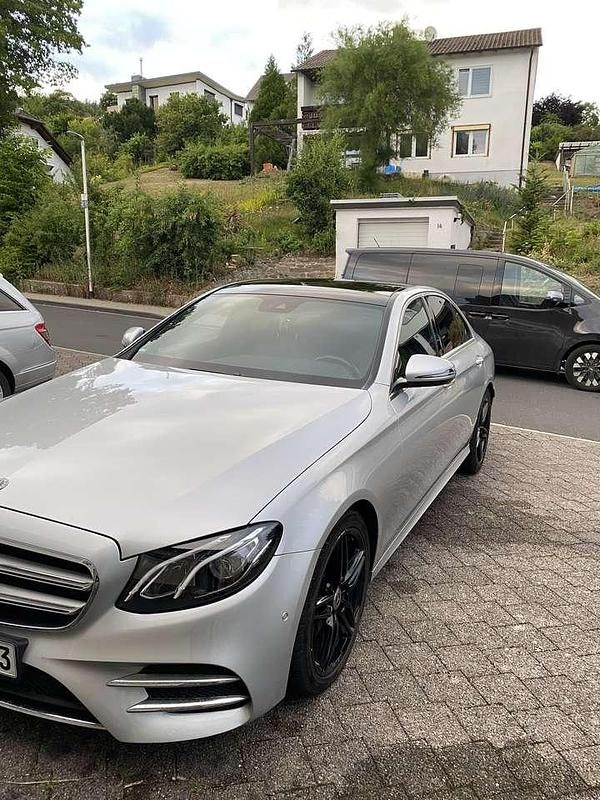 Gebraucht Mercedes E350 258 PS (189 kW) 2016 Grau Limousine