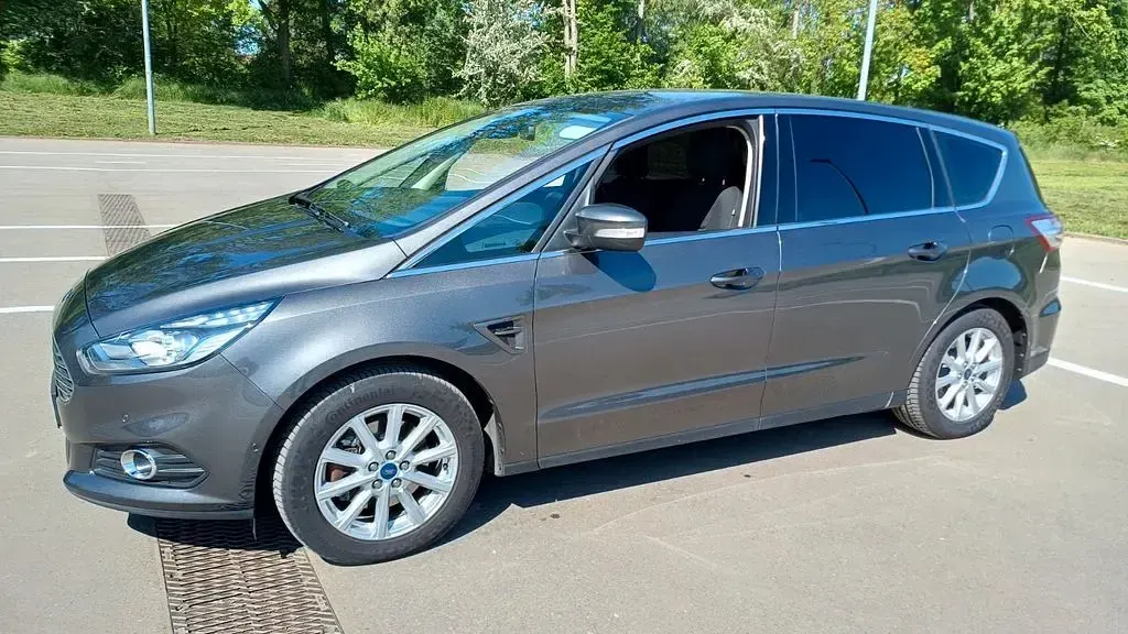 Second-hand Ford S-MAX S 150 CP (110 kW) 2017 Gri Monovolum