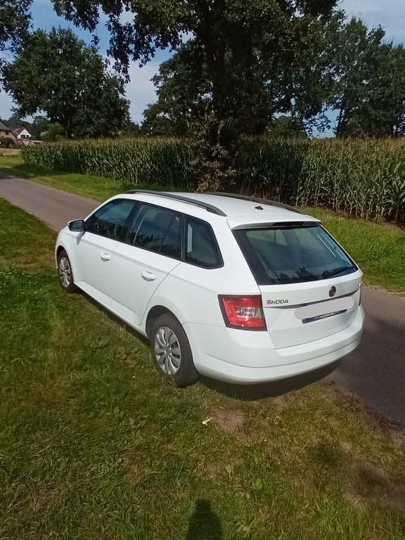 Gebraucht Skoda Fabia Active 75 PS (55 kW) 2016 Weiß Kombi