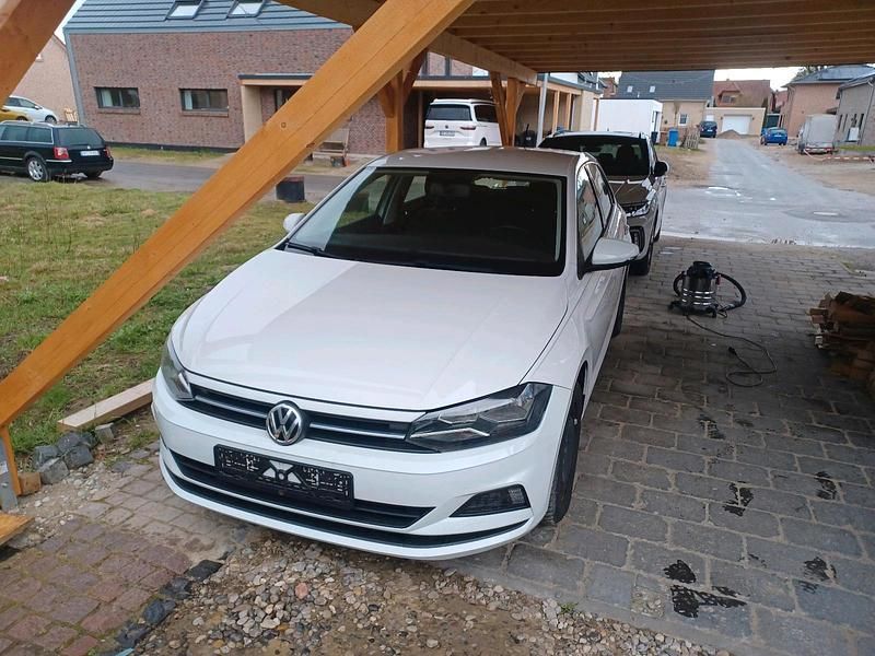 Gebraucht VW Polo 95 PS (69 kW) 2020 Weiß Kleinwagen
