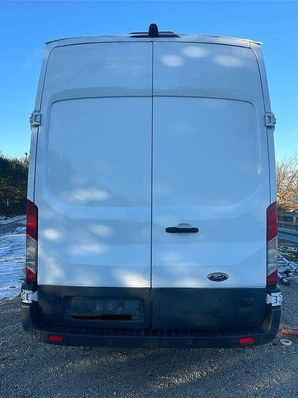 Second-hand Ford Transit 125 CP (91 kW) 2014 Alb Berlinǎ