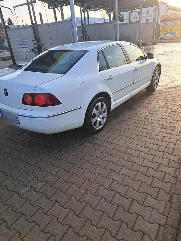 Gebraucht VW Phaeton 239 PS (175 kW) 2008 Weiß Limousine