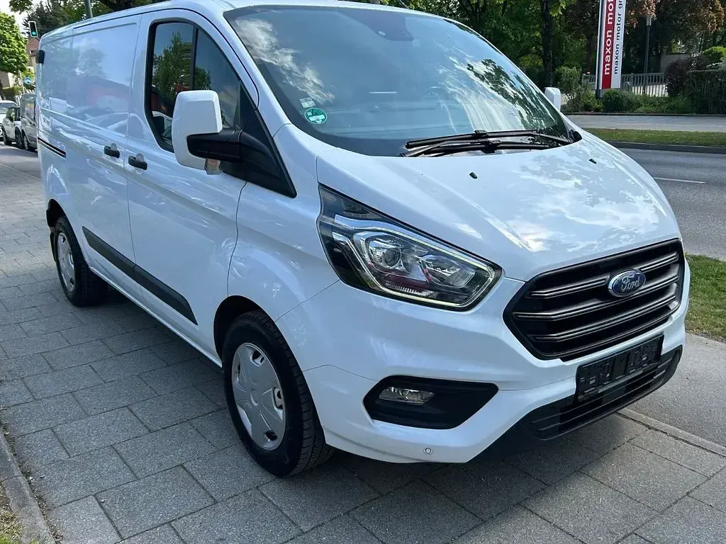 Używany Ford Transit Custom 170 KM (125 kW) 2020 Biały Sedan/Limuzyna