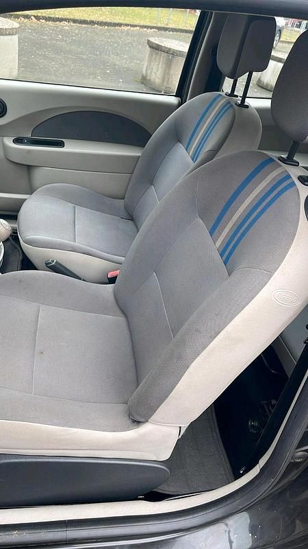 Gebraucht Renault Twingo 58 PS (42 kW) 2008 Schwarz Kleinwagen