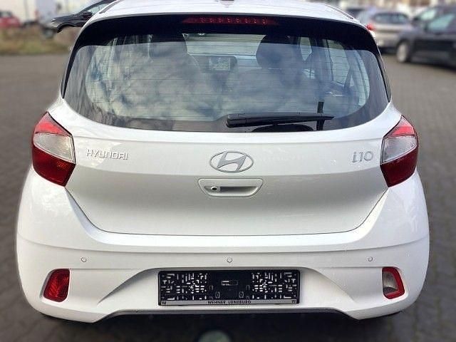 Neu Hyundai i10 Select 63 PS (46 kW) 2025 Weiss Kleinwagen