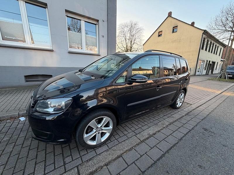 Gebraucht VW Touran 105 PS (77 kW) 2012 Schwarz Van / Kleinbus