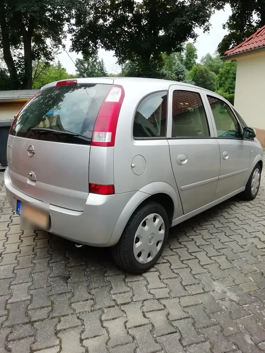Gebraucht Opel Meriva 90 PS (66 kW) 2005 Silber Van / Kleinbus