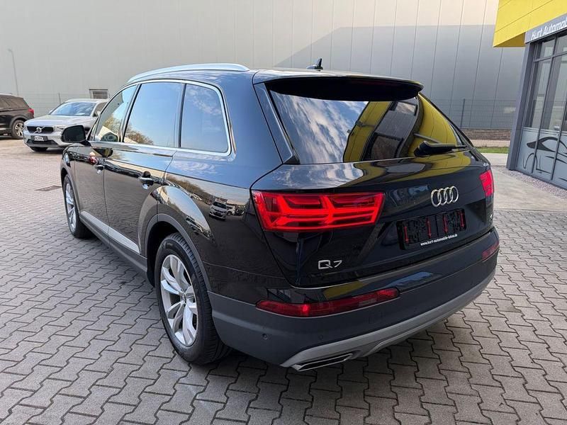 Gebraucht Audi Q7 Ambiente 231 PS (169 kW) 2019 Schwarz SUV