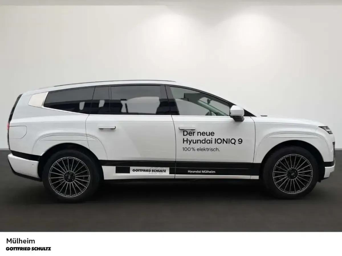 Gebraucht Hyundai Ioniq 9 225 kW (307 PS) 2025 Serenity white SUV