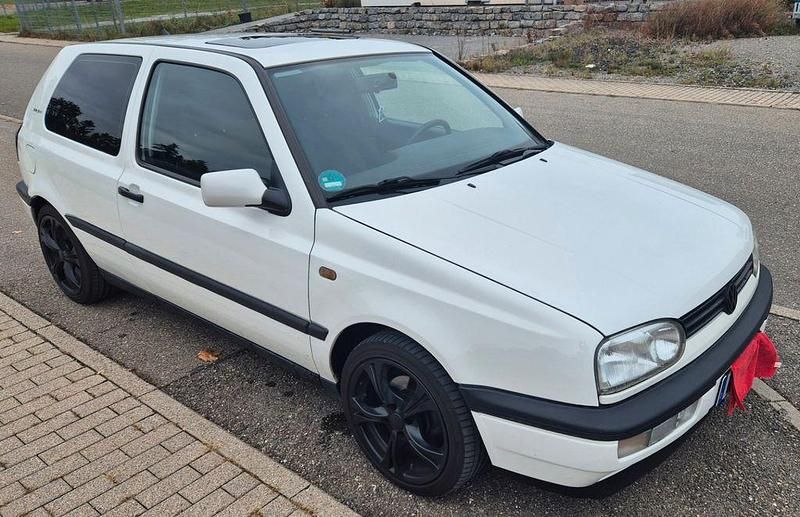 Weiß Gebraucht 1996 VW Golf III Kleinwagen | 3.599 € - Bild 1/4