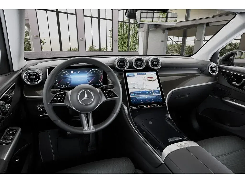 Gebraucht Mercedes GLC200 Advanced Plus 204 PS (150 kW) 2025 Schwarz / obsidianschwarz SUV