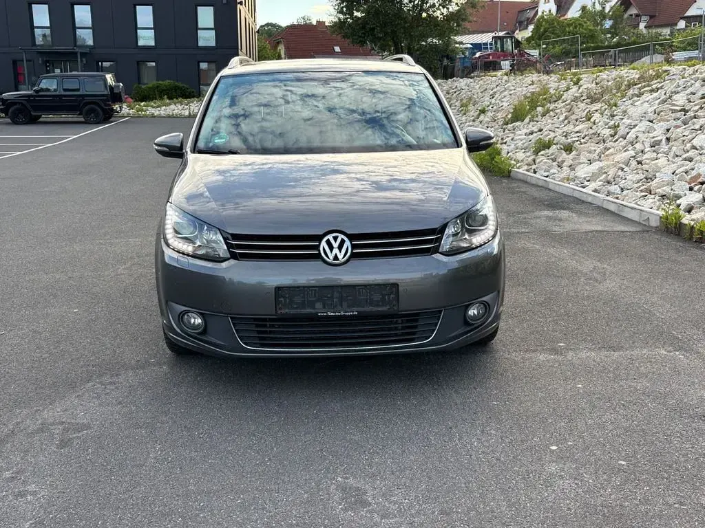 Gebraucht VW Touran Highline 170 PS (125 kW) 2011 Grau Van / Kleinbus