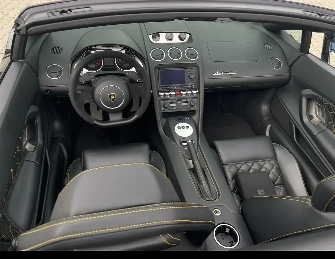 Gebraucht Lamborghini Gallardo 560 PS (411 kW) 2009 Schwarz Cabrio