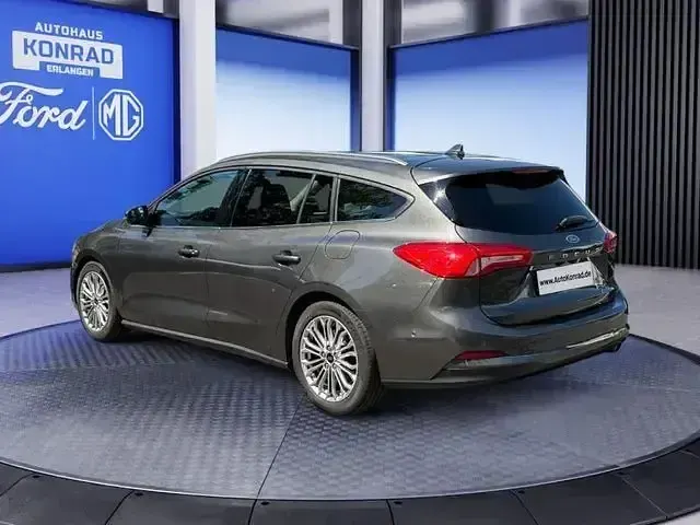 Gebraucht Ford Focus Titanium 150 PS (110 kW) 2020 Grau Kombi