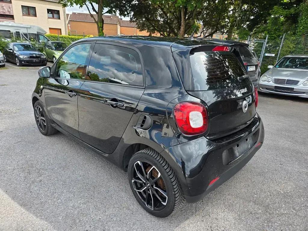 Occasion Smart ForFour Prime 90 ch (66 kW) 2019 Noir Citadine