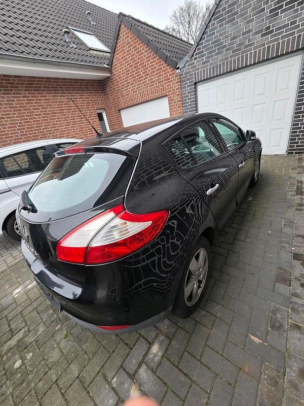 Gebraucht Renault Mégane 130 PS (95 kW) 2009 Schwarz Limousine