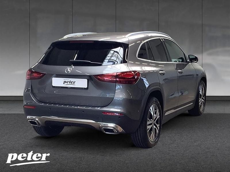 Gebraucht Mercedes GLA200 Advanced Plus 163 PS (119 kW) 2025 Grau SUV