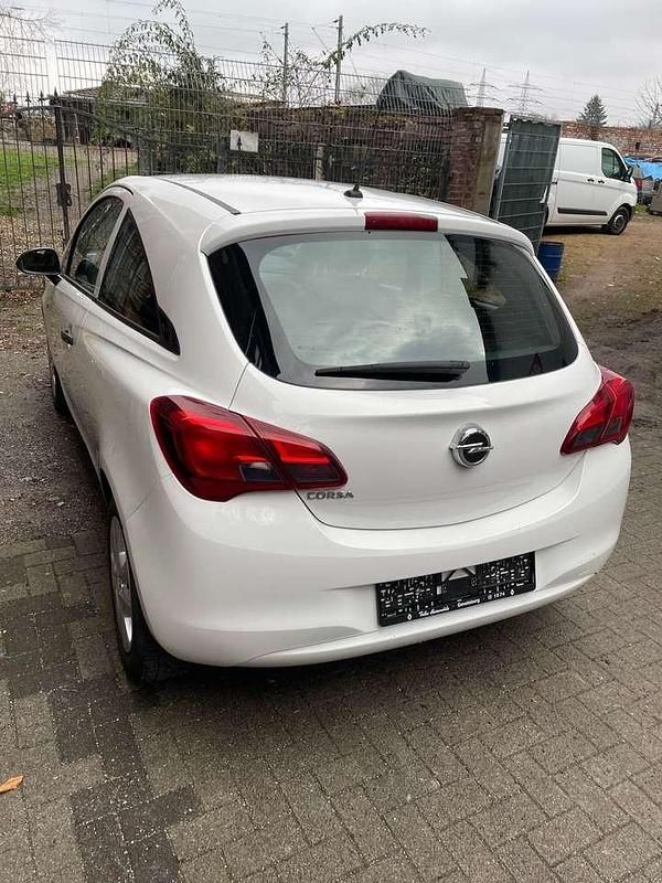 Gebraucht Opel Corsa Active 69 PS (50 kW) 2016 Weiß Limousine