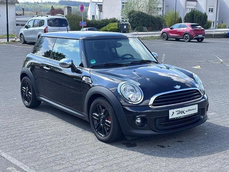 Second-hand Mini ONE Salt 75 CP (55 kW) 2013 Negru Hatchback