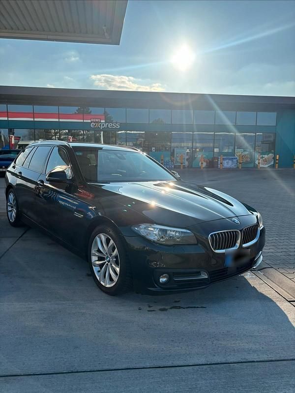 Usata BMW 520 Efficient Dynamics 190 CV (139 kW) 2015 Nero Station wagon