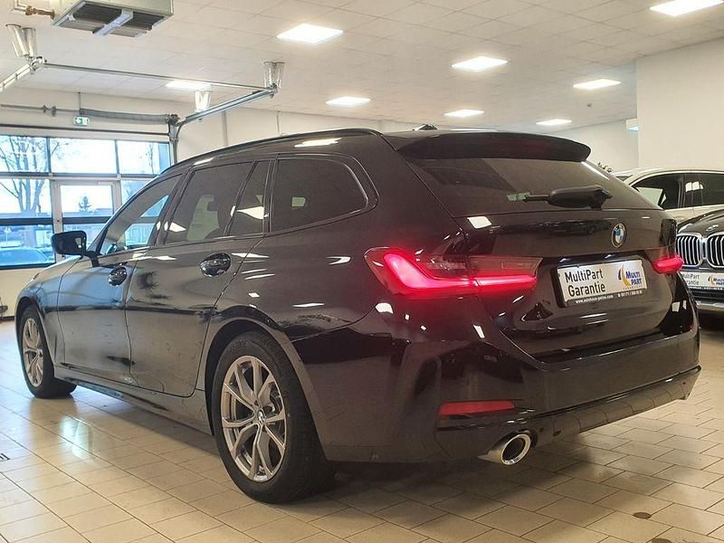 Gebraucht BMW 320 Performance 190 PS (139 kW) 2023 Schwarz Limousine