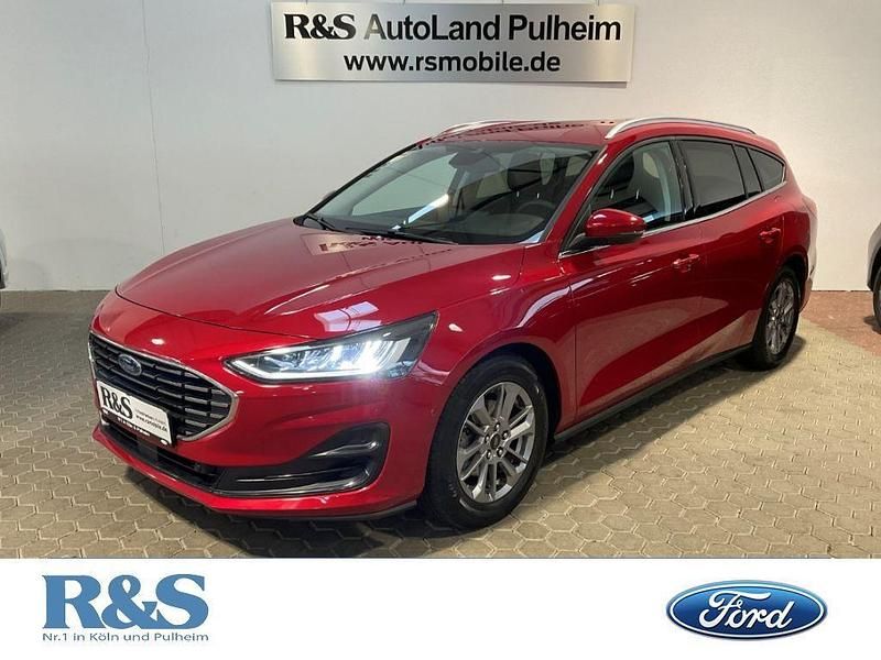 Gebraucht Ford Focus Titanium 155 PS (114 kW) 2022 Rot Kombi