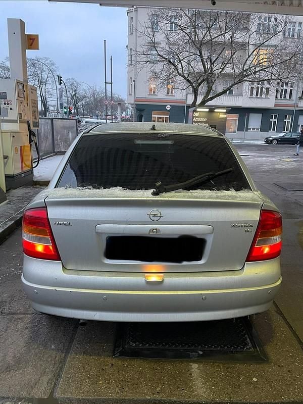 Silber Gebraucht 1999 Opel Astra Limousine | 850 € (Guter Preis) - Bild 1/4