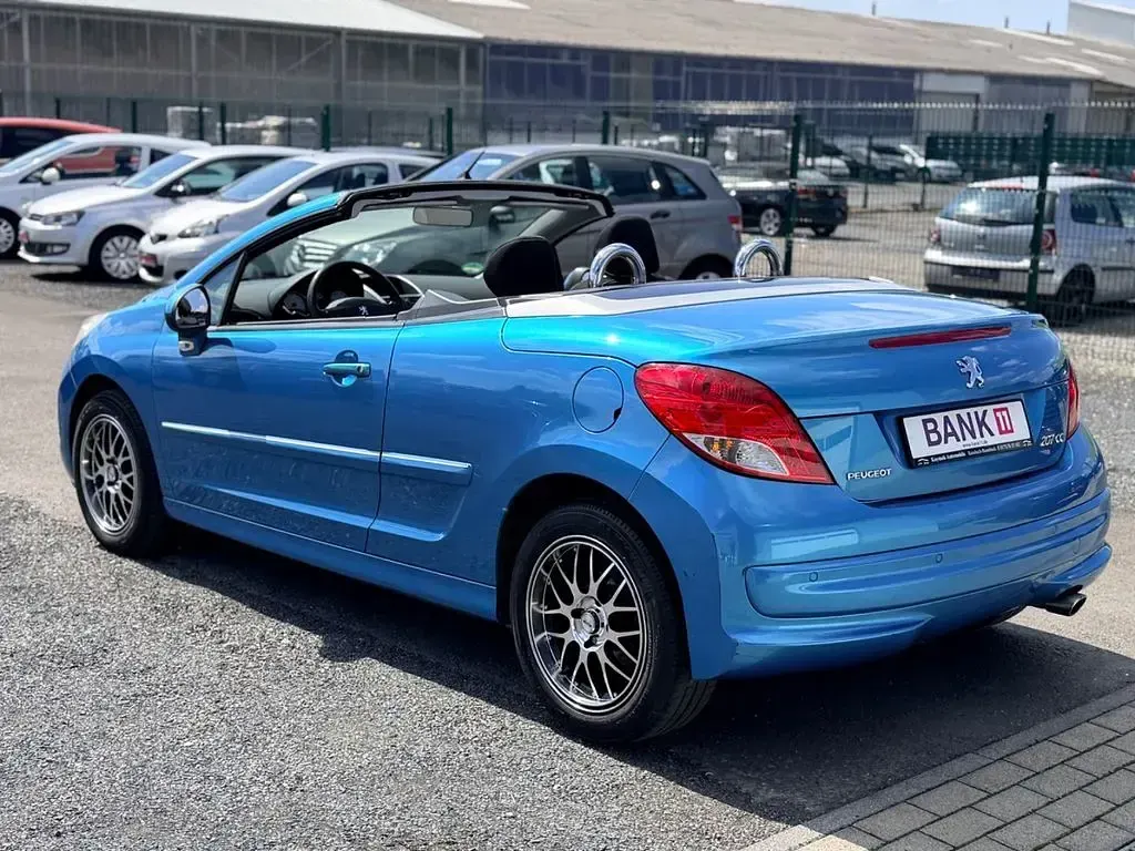 Gebraucht Peugeot 207 CC Premium 111 PS (81 kW) 2011 Blau Cabrio
