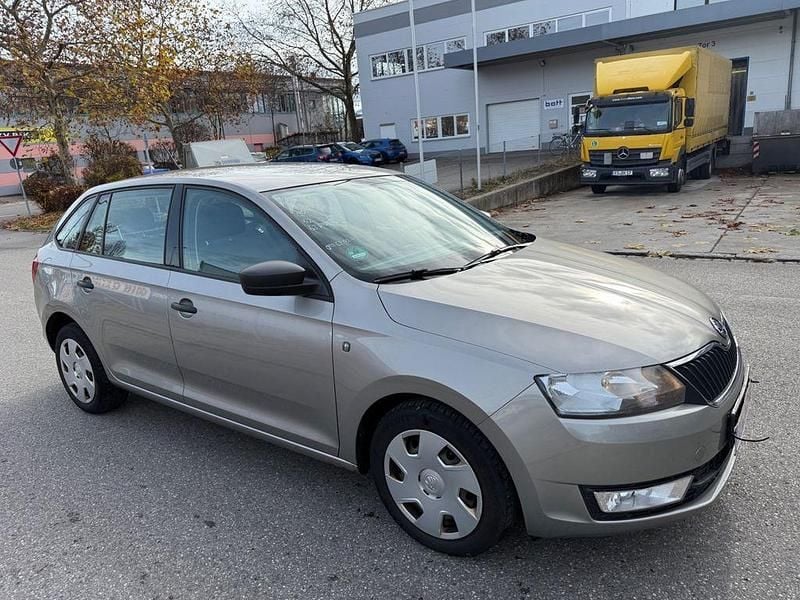 Grau Gebraucht 2014 Skoda Rapid Limousine | 3.500 € (Superpreis) - Bild 1/4