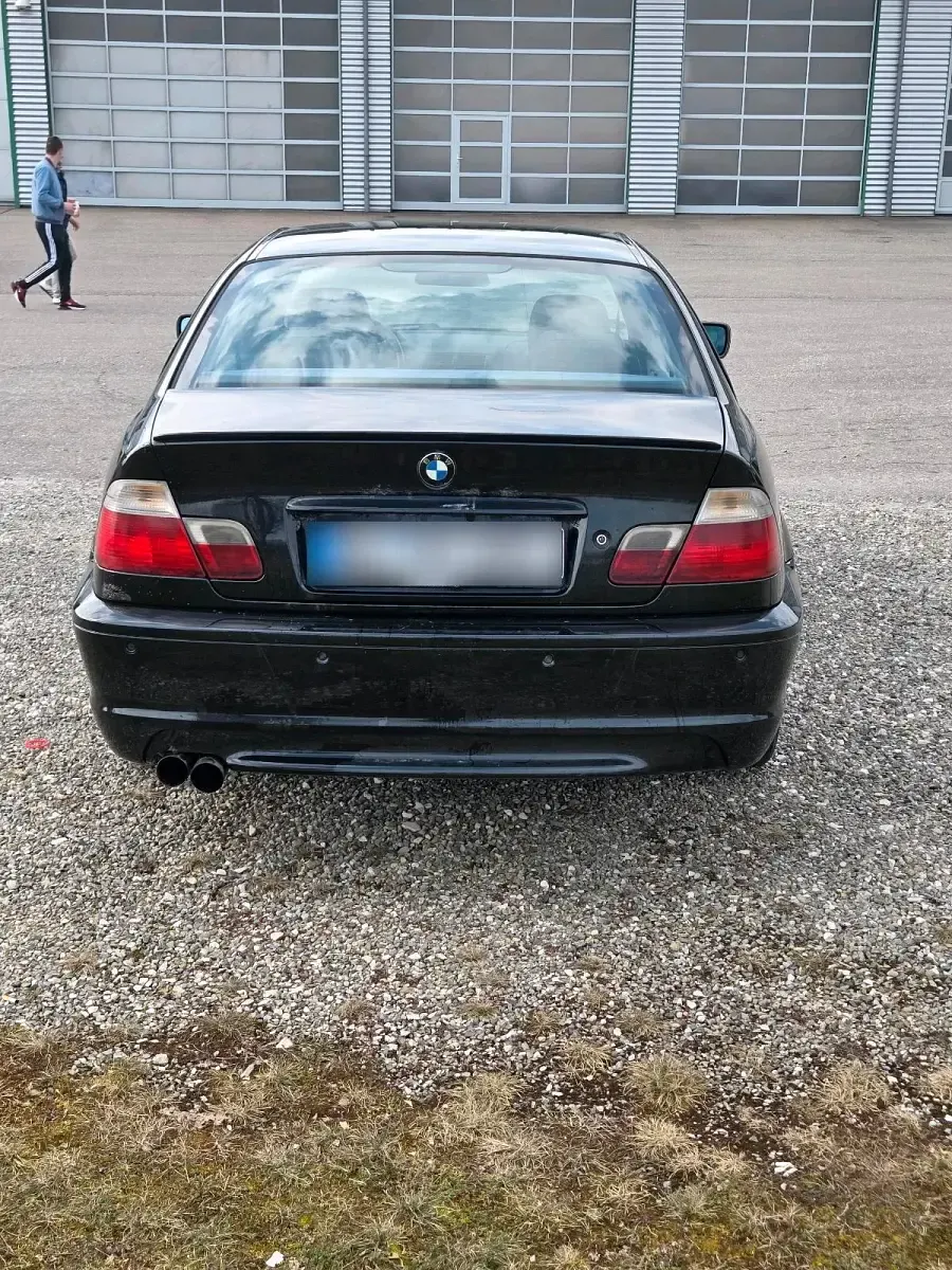 Gebraucht BMW 325 M Sport 192 PS (141 kW) 2003 Schwarz Coupé