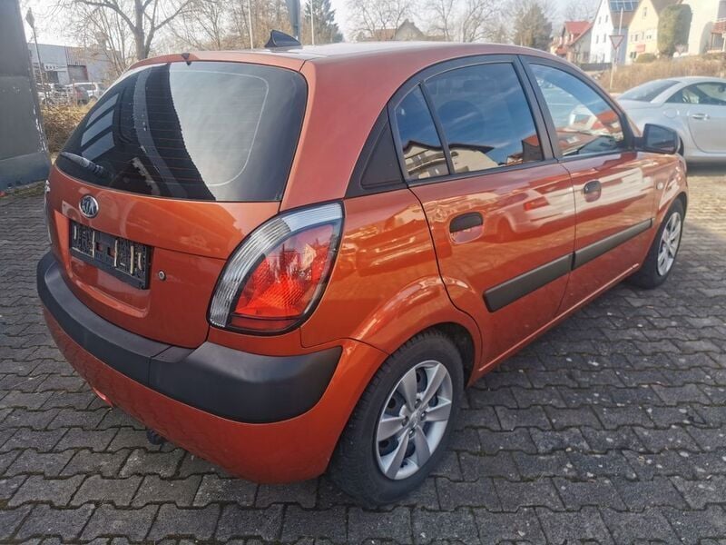 Gebraucht Kia Rio Attract 97 PS (71 kW) 2009 Orange Kleinwagen
