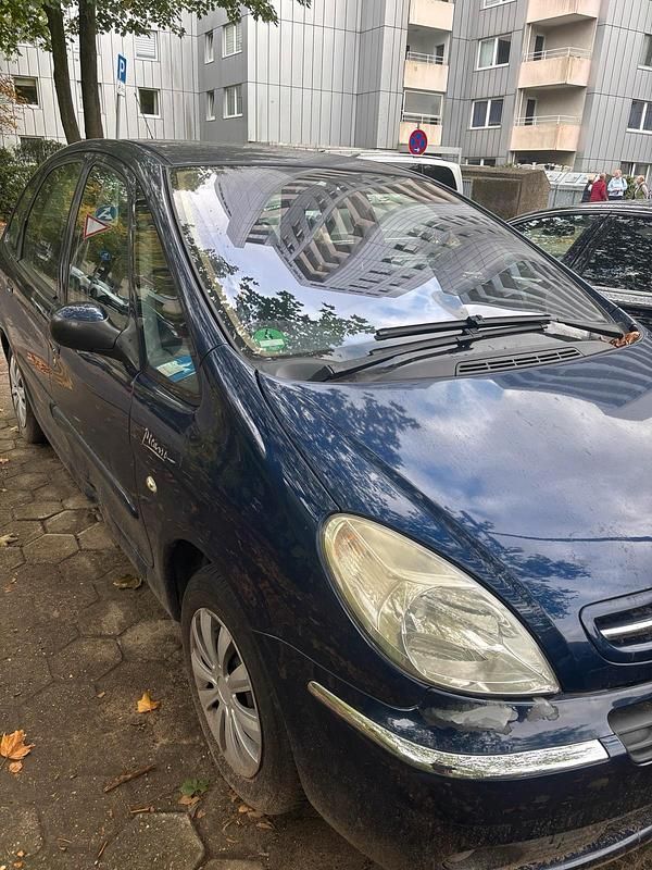 Blau Gebraucht 2005 Citroën Xsara Picasso Van / Kleinbus | 800 € - Bild 1/4