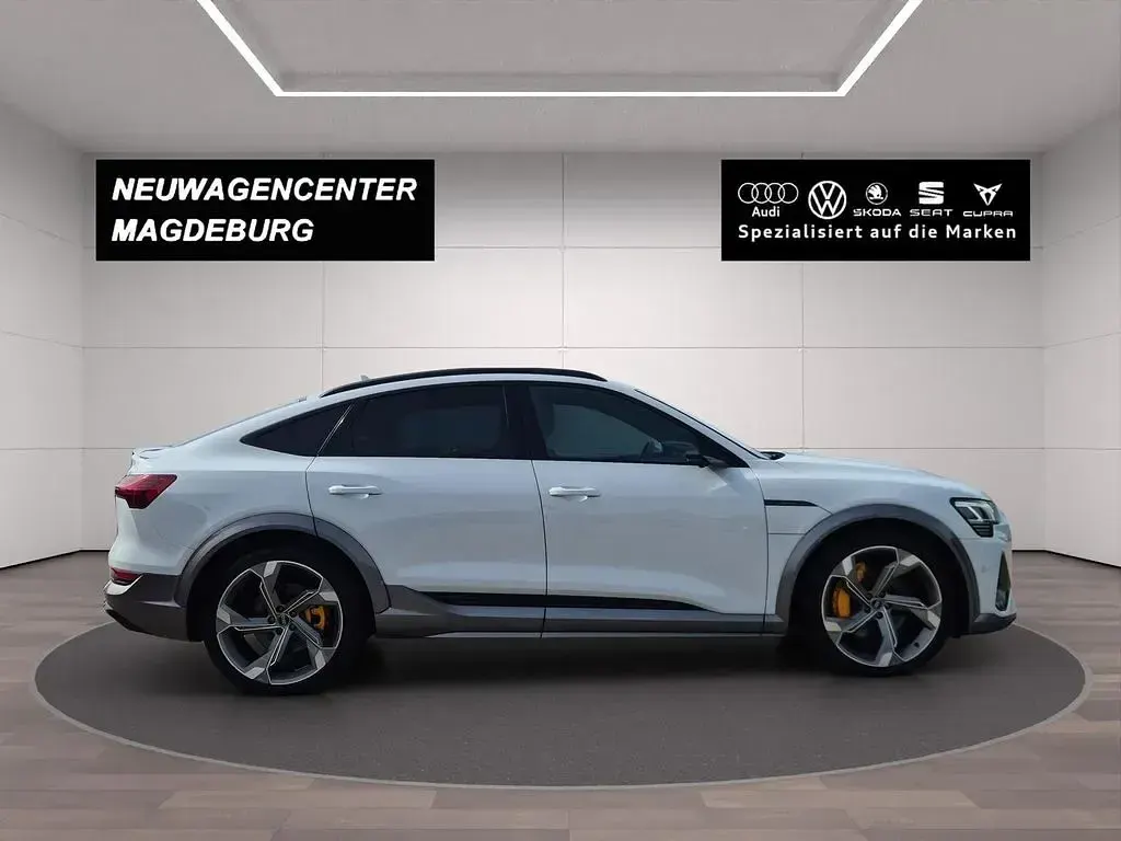 Gebraucht Audi e-tron Sportback Sport 369 kW (503 PS) 2022 Weiß SUV
