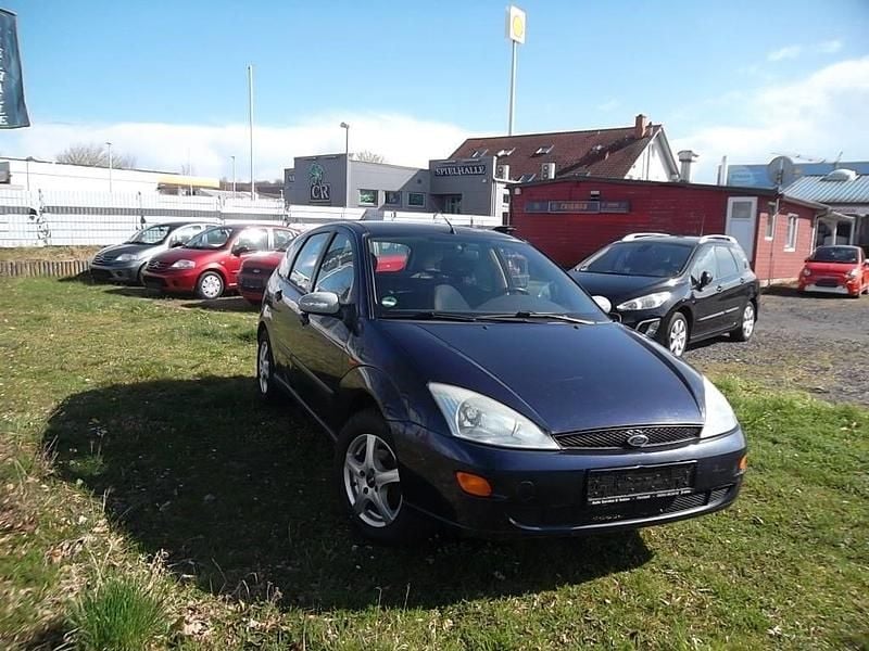 Gebraucht Ford Focus Ambiente 101 PS (74 kW) 2000 Blau Limousine
