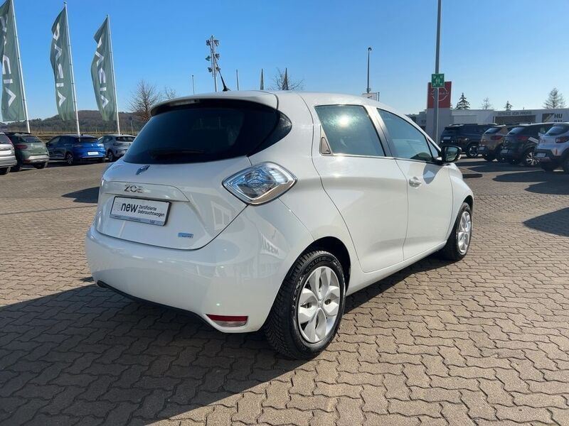 Gebraucht Renault Zoe Life 64 kW (88 PS) 2017 Weiß Kleinwagen