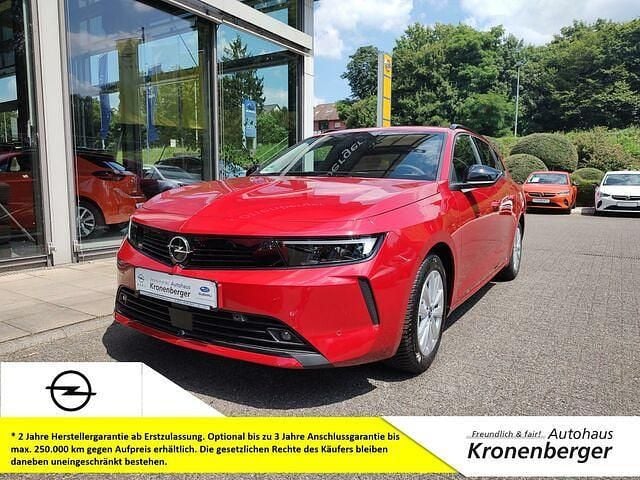 Gebraucht Opel Astra Enjoy 110 PS (80 kW) 2024 Lackierung peperoncino red/typ Kombi